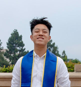 Picture of Evan Yang.